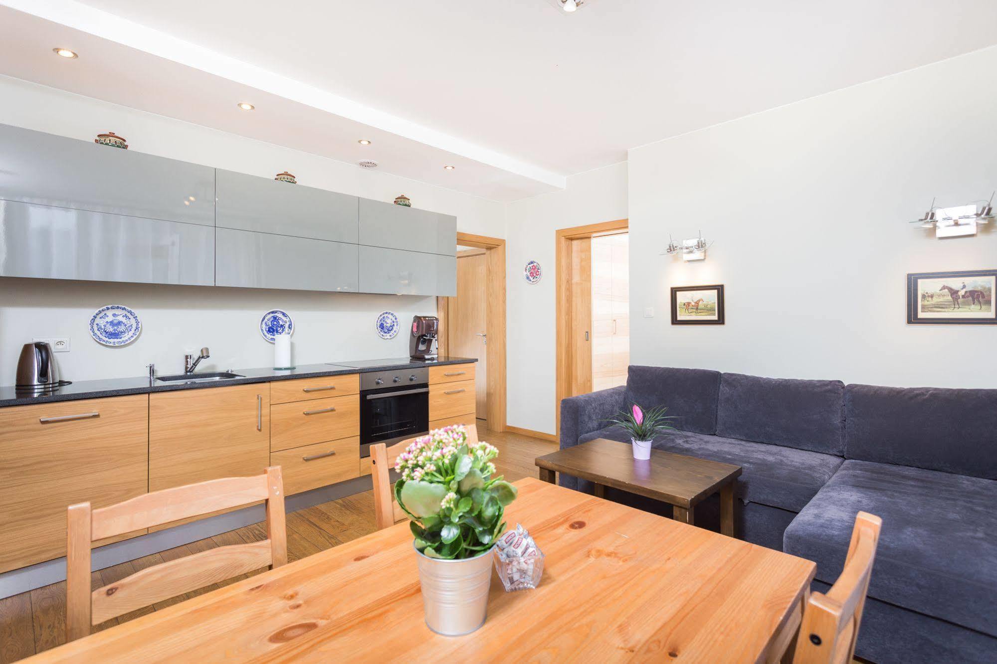 Inpoint Old Town Szeroka Apartments Krakow Luaran gambar