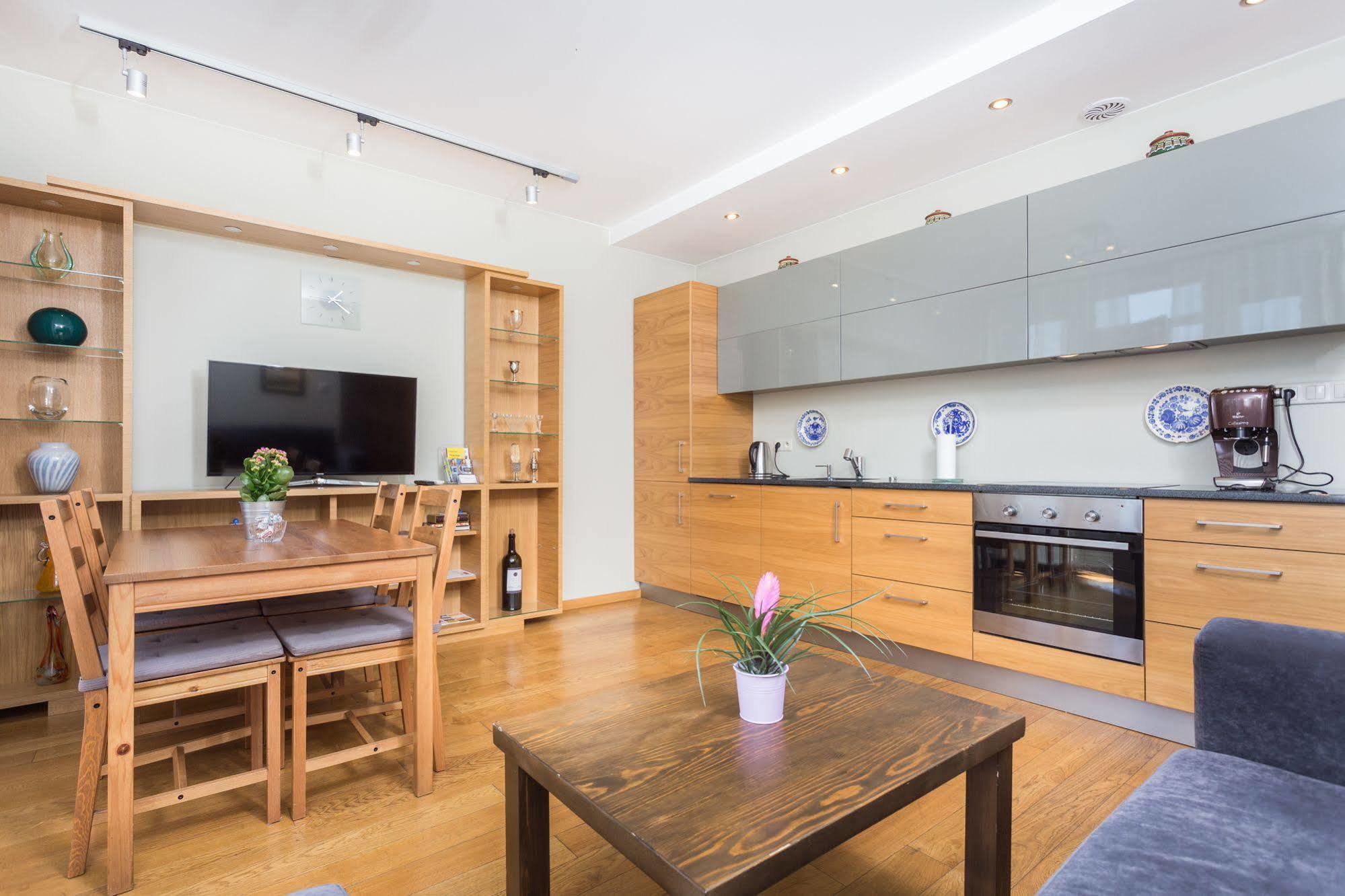 Inpoint Old Town Szeroka Apartments Krakow Luaran gambar